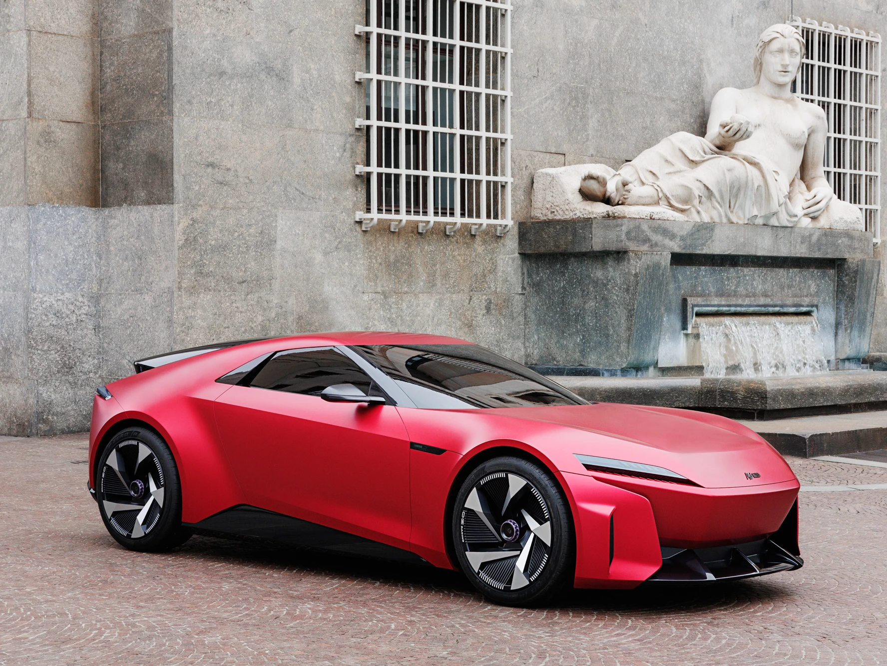 ITALDESIGN RAPIDA 37